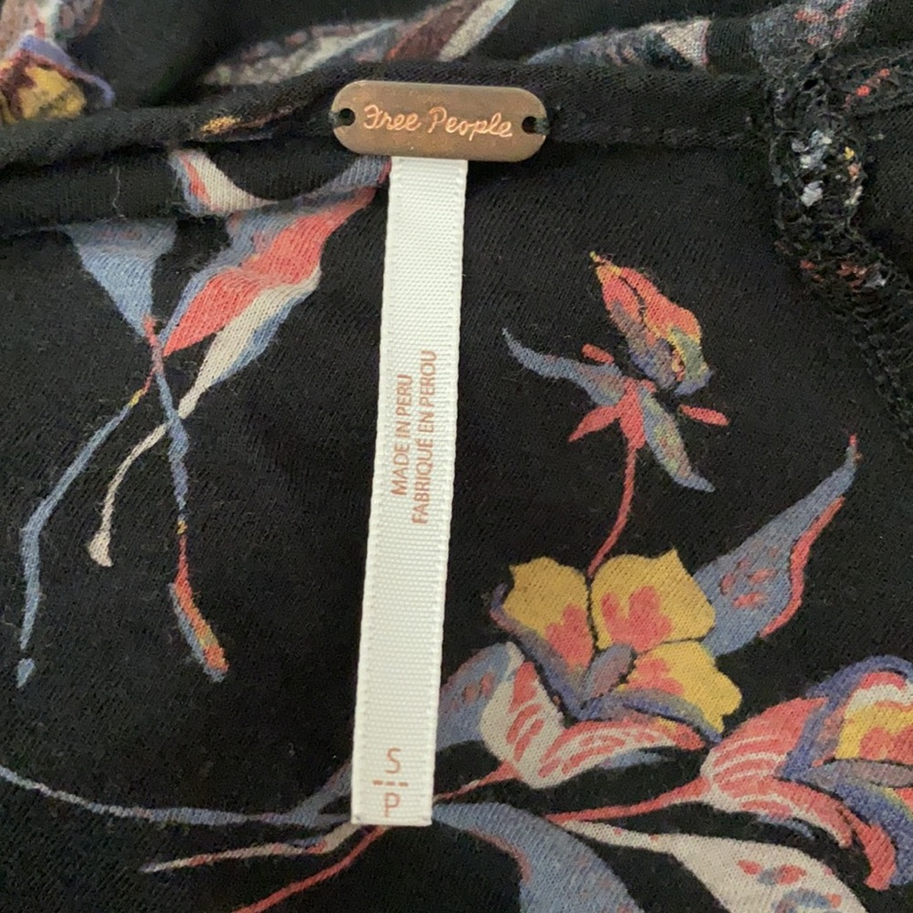 Free People Floral Top Size Small - Picture 8 of 9